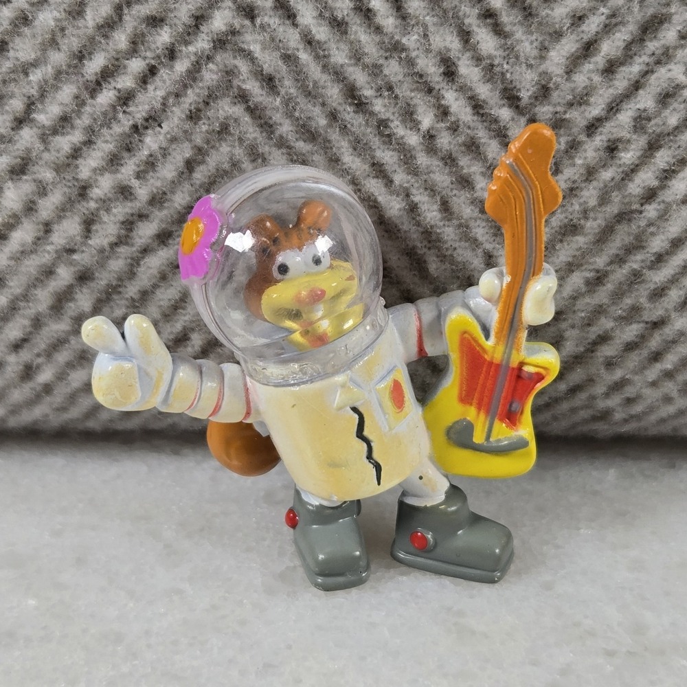 2003 SpongeBob SquarePants Sandy Cheeks Mini Figure‎ Toy Collectible Viacom